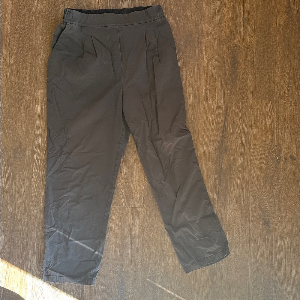 Lululemon Black Your True Trouser Crop Size 6
